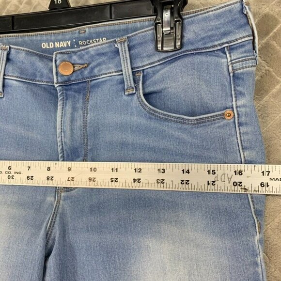 Old Navy Womens 8 Denim Jeans Blue Skinny Secret Soft Light Wash Raw Hem Stretch - Picture 6 of 13